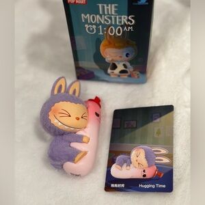 POP MART THE MONSTERS Labubu - 1:00 A.M. 1AM Series Figures HUGGING TIME